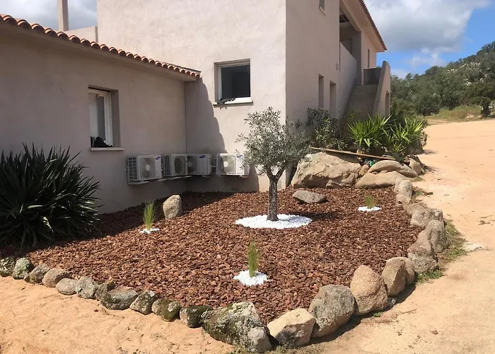 Proche Des Belles Plages Daire